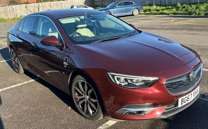 Used Vauxhall Insignia 2017 for sale - 76827992: Photo 1