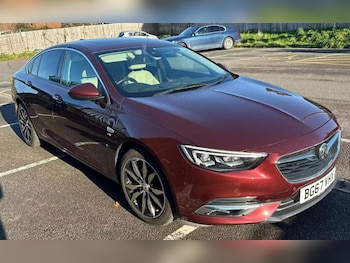 Vauxhall - Insignia