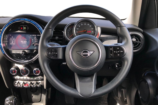 Used MINI Hatch 2022 for sale - 75639301: Photo 5