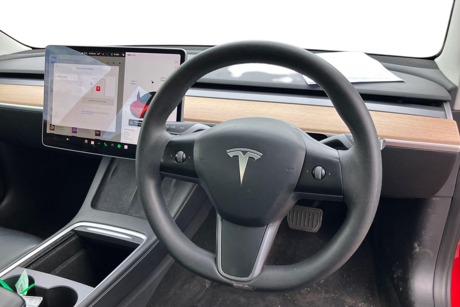 Used Tesla Model 3 2021 for sale - 76082044: Photo 3
