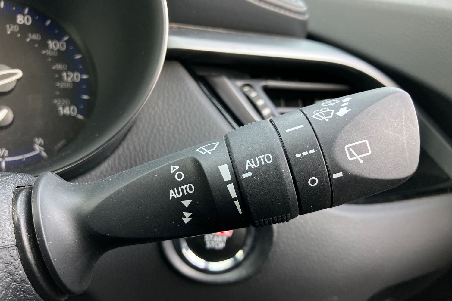 Used Toyota C-HR 2023 for sale - 76323994: Photo 15