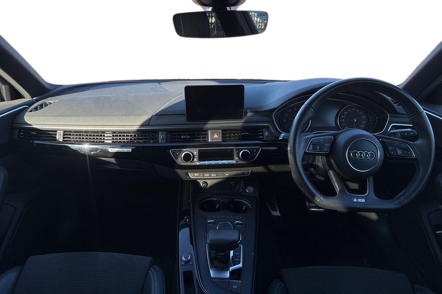 Used Audi A4 2017 for sale - 77628544: Photo 3