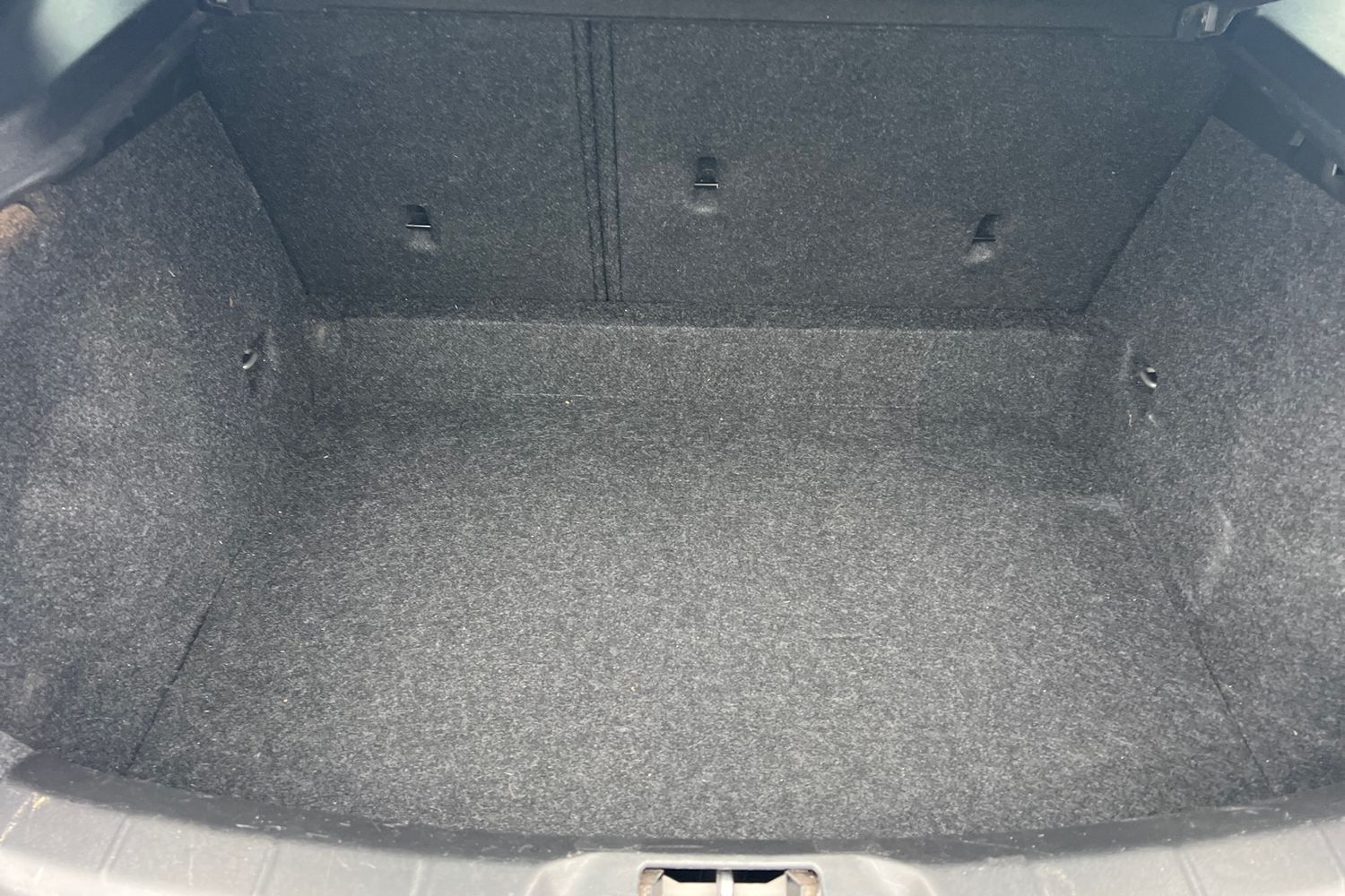 Used Volvo V40 2015 for sale - 77961498: Photo 18