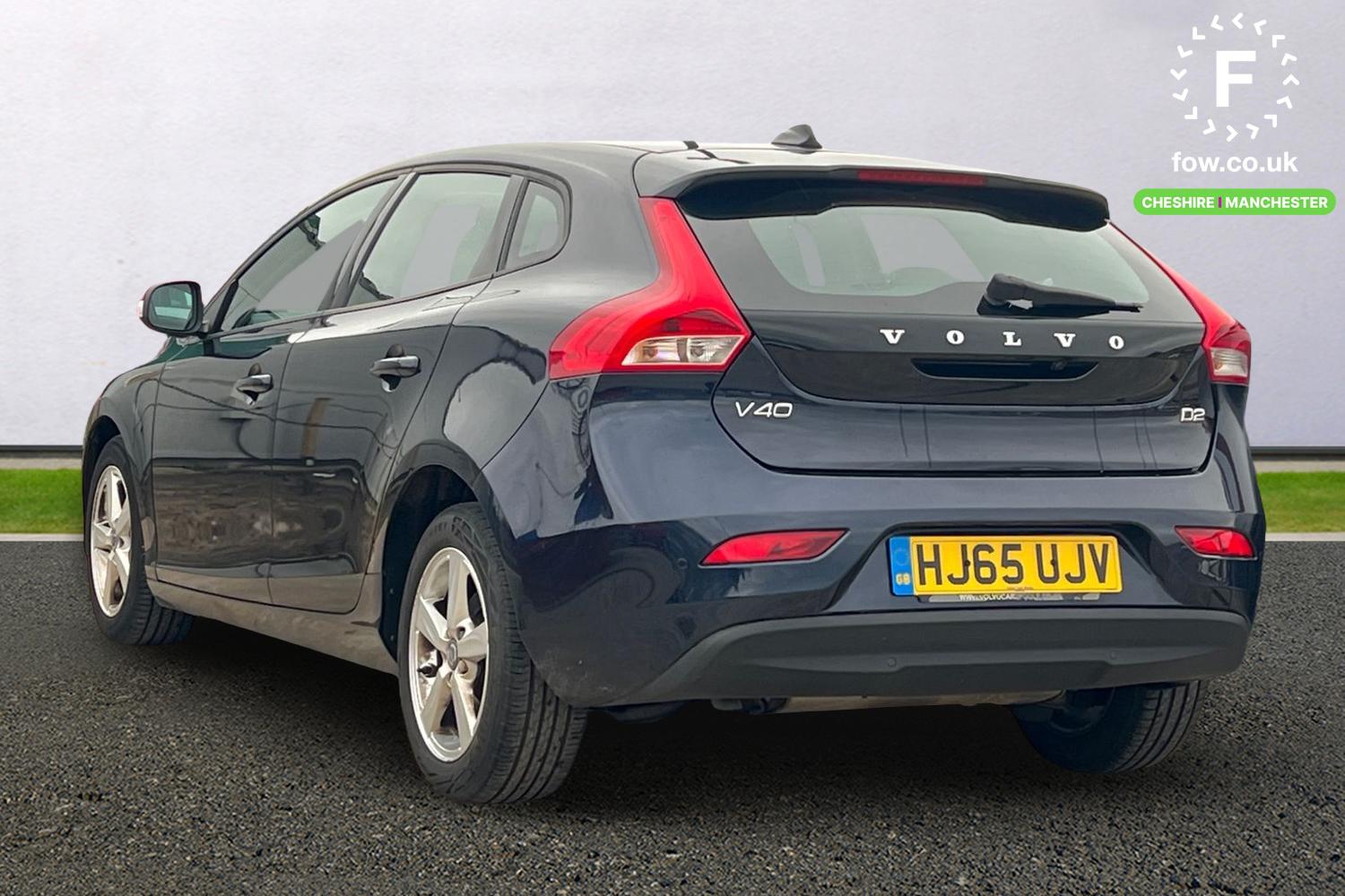 Used Volvo V40 2015 for sale - 77961498: Photo 2