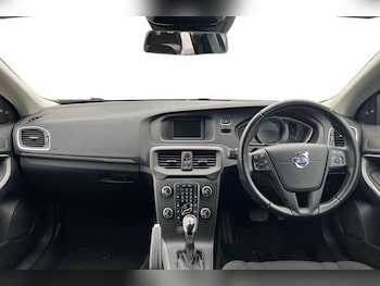 Used Volvo V40 2015 for sale - 77961498: Photo