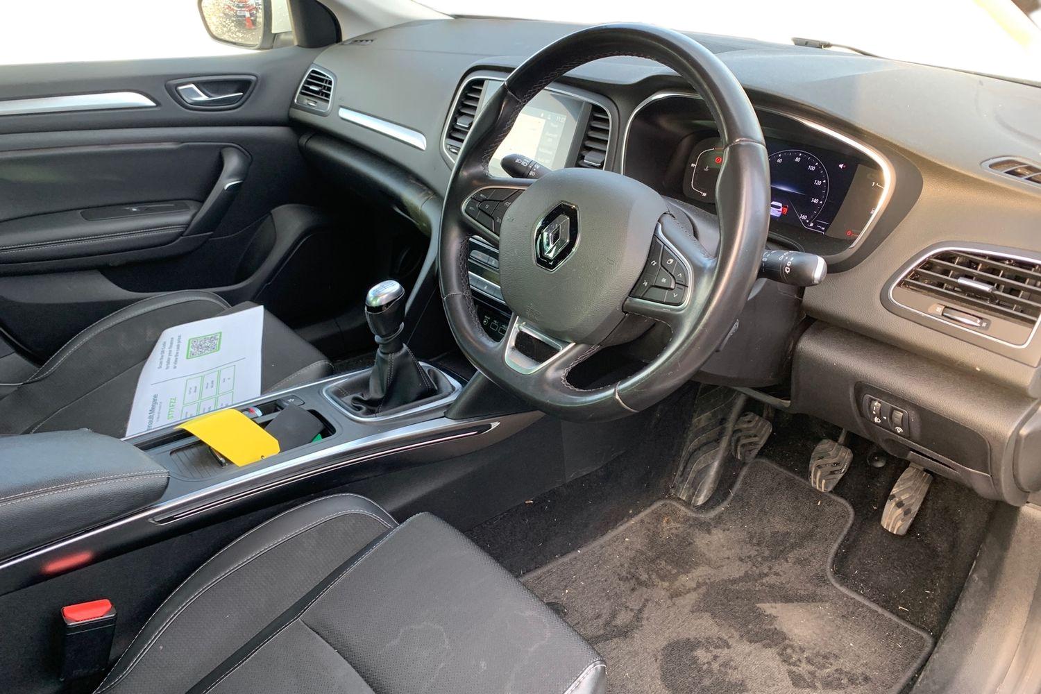 Used Renault Megane 2021 for sale - 76896237: Photo 3