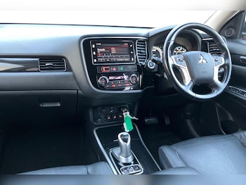 Used Mitsubishi Outlander 2018 for sale - 76705609: Photo