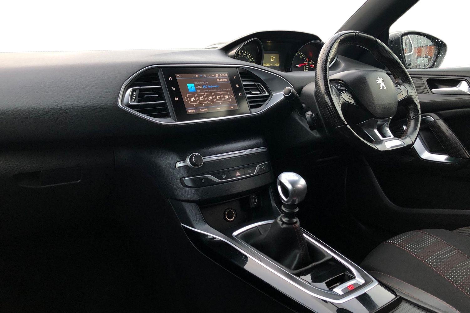 Used Peugeot 308 2018 for sale - 76828007: Photo 4