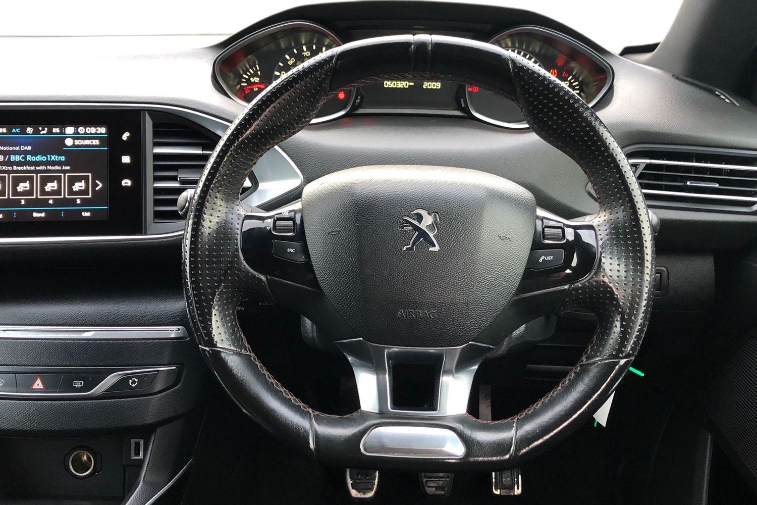 Used Peugeot 308 2018 for sale - 76828007: Photo 5