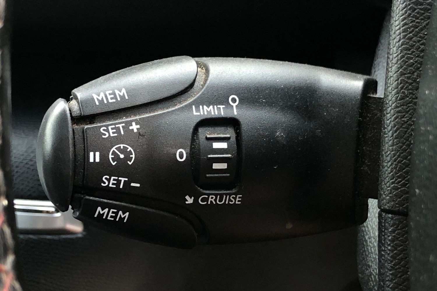 Used Peugeot 308 2018 for sale - 76828007: Photo 8