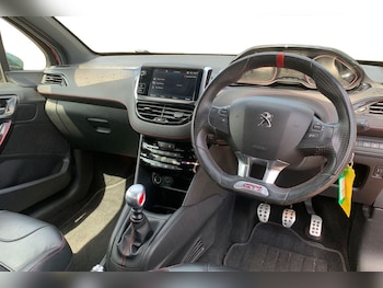 Used Peugeot 208 2017 for sale - 79410231: Photo
