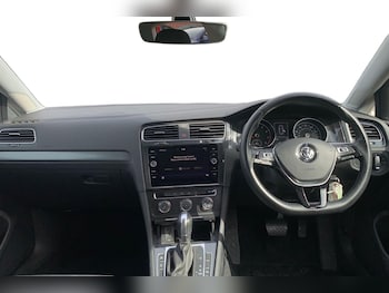 Used Volkswagen Golf 2019 for sale - 75932618: Photo