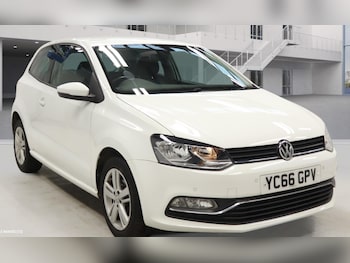 Used Volkswagen Polo 2016 for sale - 75871824: Photo