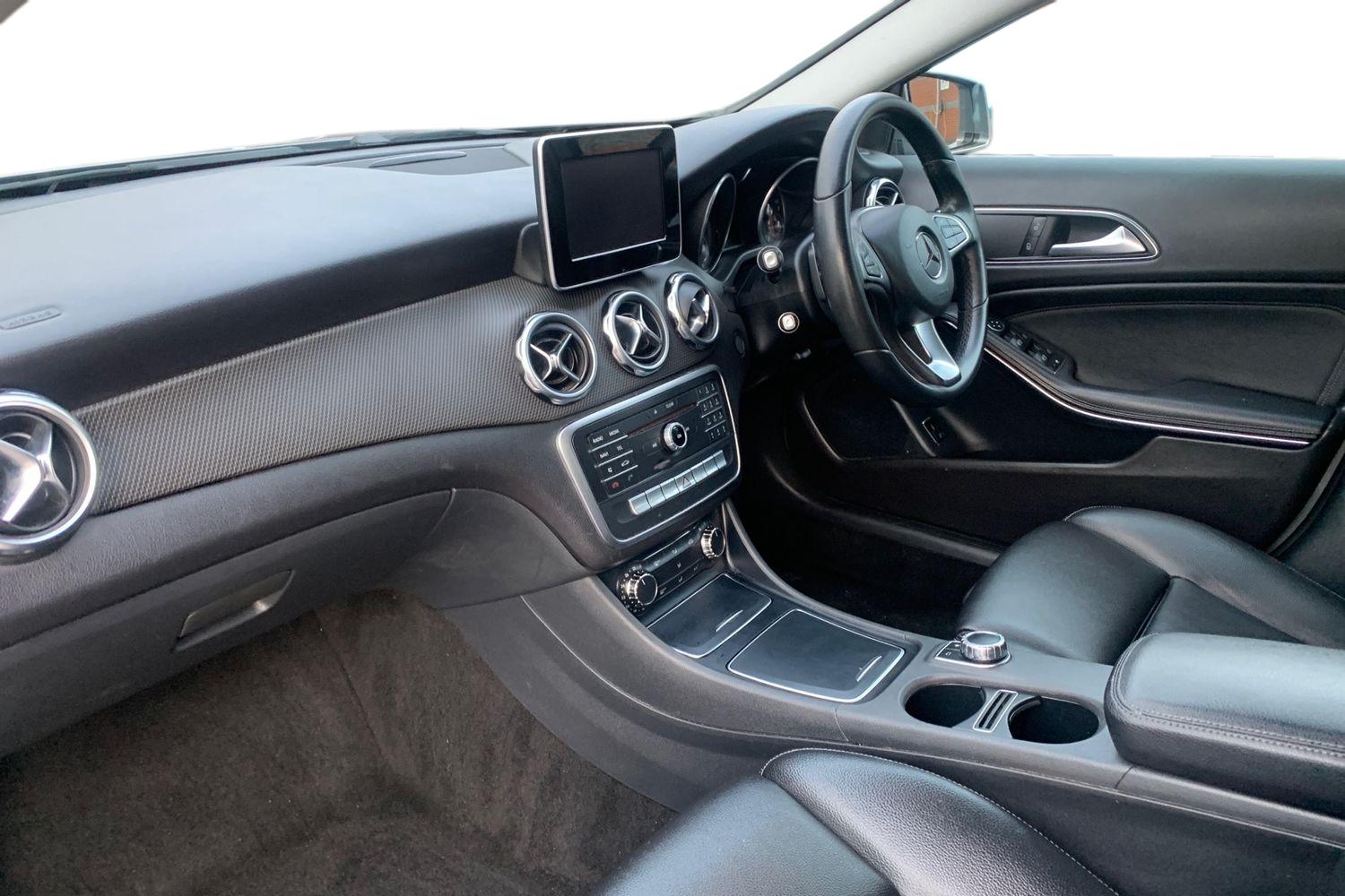 Used Mercedes-Benz GLA 2017 for sale - 77473158: Photo 4