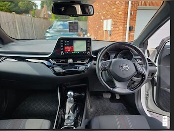 Used Toyota C-HR 2021 for sale - 78459493: Photo