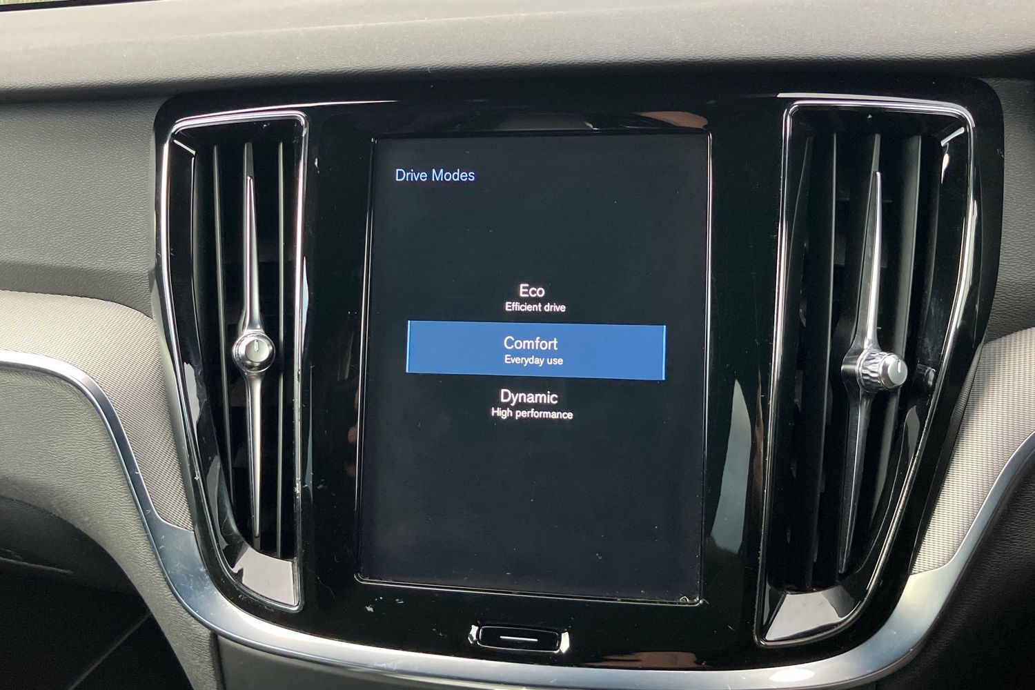 Used Volvo V60 2020 for sale - 77787527: Photo 12