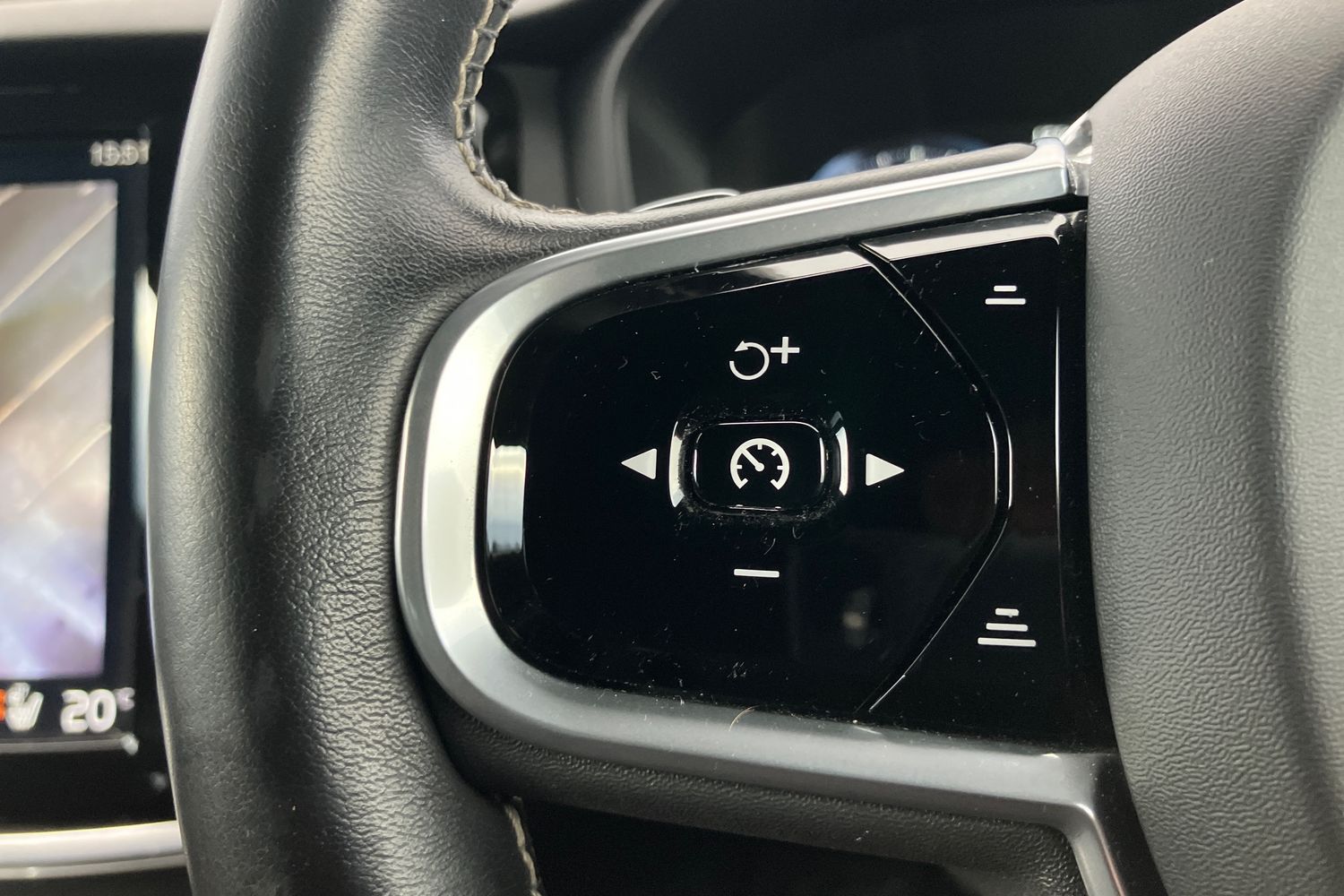 Used Volvo V60 2020 for sale - 77787527: Photo 18