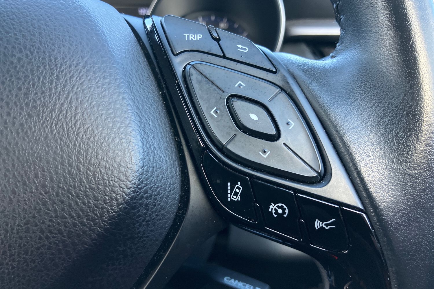 Used Toyota C-HR 2023 for sale - 77601668: Photo 16