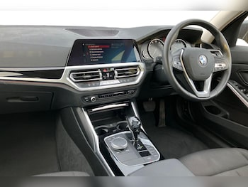 Used BMW 3 Series 2020 for sale - 76516012: Photo