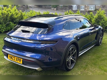 Used Porsche Taycan 2023 for sale - 78815419: Photo