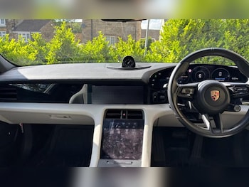 Used Porsche Taycan 2023 for sale - 78815419: Photo