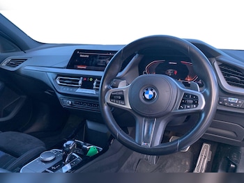Used BMW 1 Series 2019 for sale - 76353104: Photo