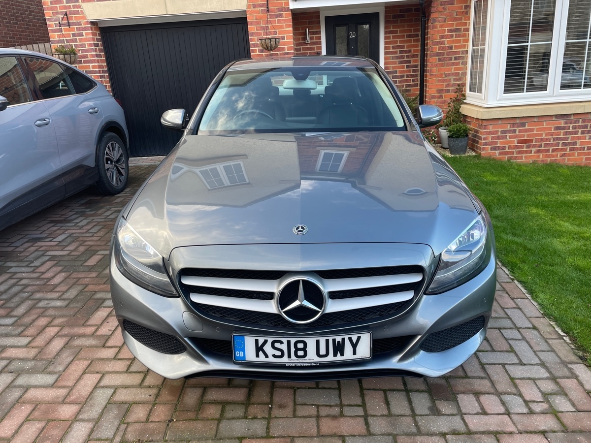 Used Mercedes-Benz C Class 2018 for sale - 76610931: Photo 1