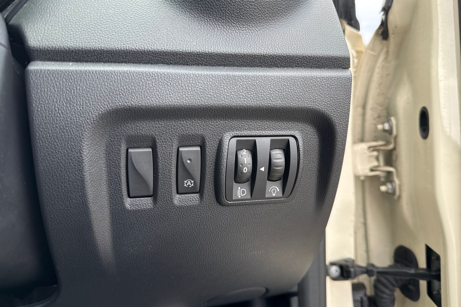 Used Renault Captur 2016 for sale - 77158930: Photo 11