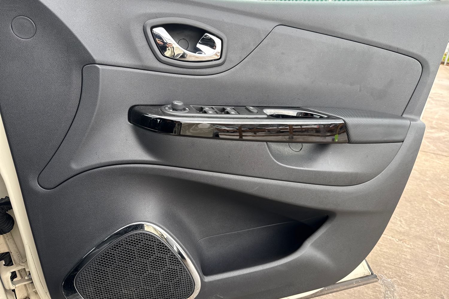 Used Renault Captur 2016 for sale - 77158930: Photo 12