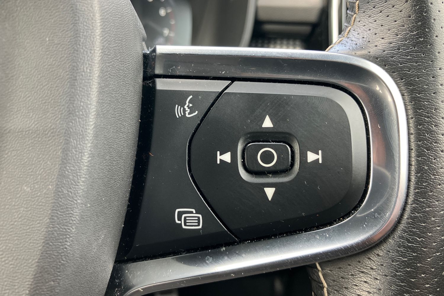 Used Volvo XC40 2020 for sale - 76093345: Photo 12