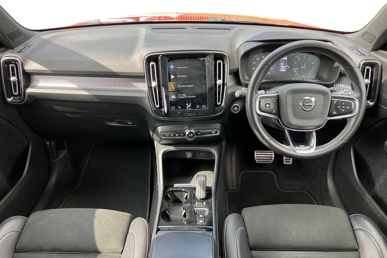 Used Volvo XC40 2020 for sale - 76093345: Photo 3
