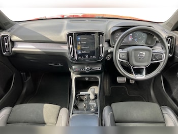 Used Volvo XC40 2020 for sale - 76093345: Photo 3
