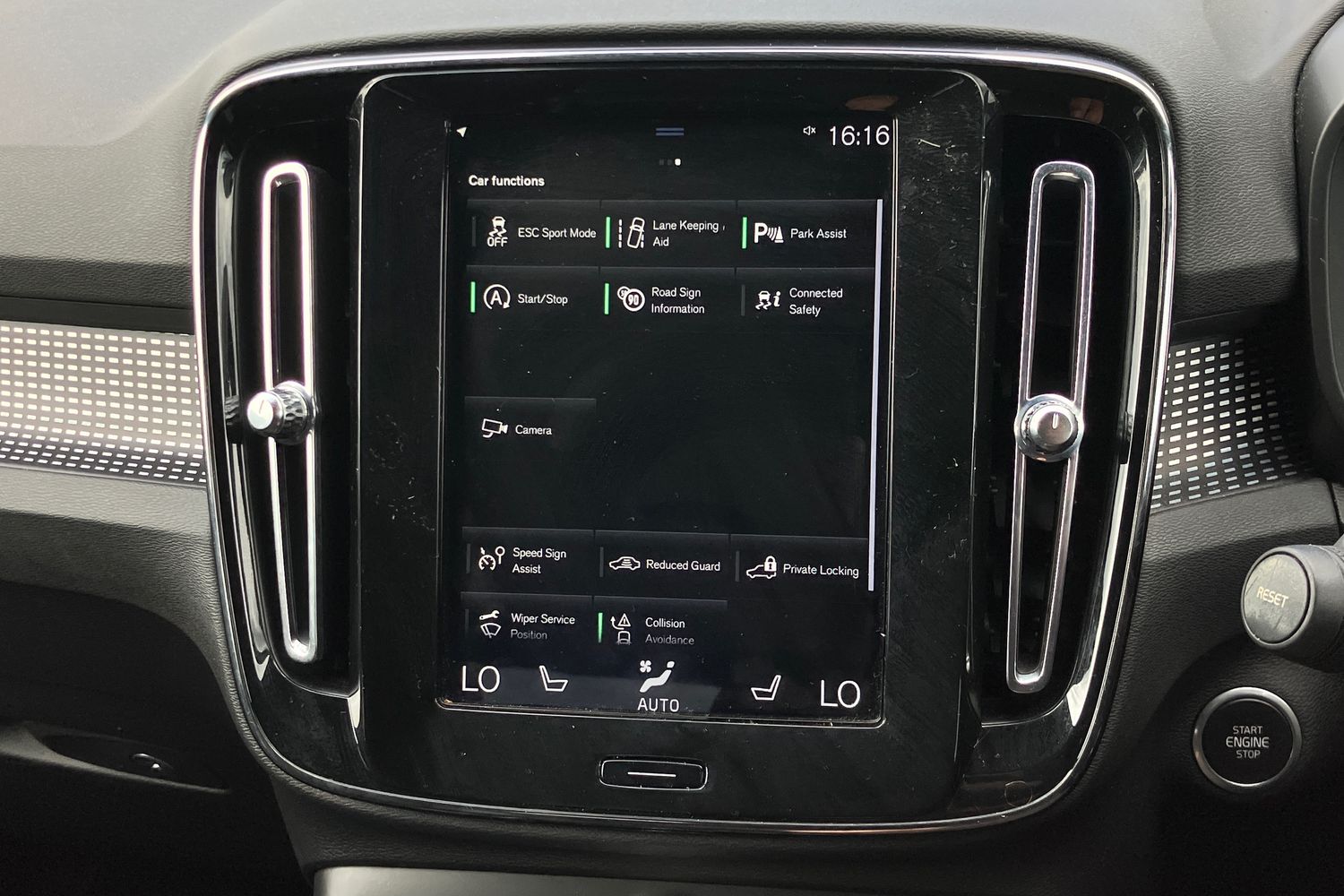Used Volvo XC40 2020 for sale - 76093345: Photo 7