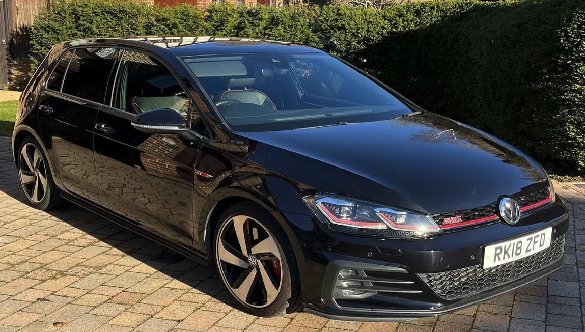 Used Volkswagen Golf 2018 for sale - 76929300: Photo 1