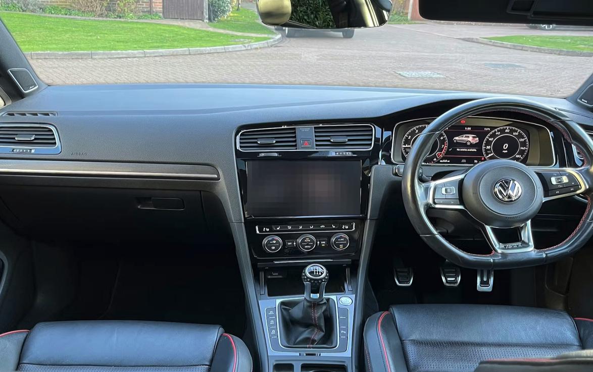 Used Volkswagen Golf 2018 for sale - 76929300: Photo 3