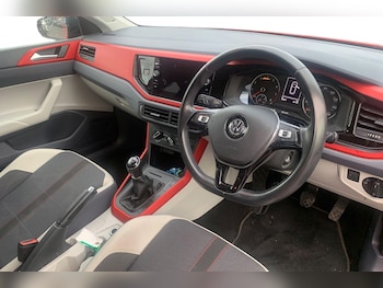 Used Volkswagen Polo 2019 for sale - 76346484: Photo
