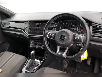 Used Volkswagen T-Roc 2021 for sale - 78789870: Photo