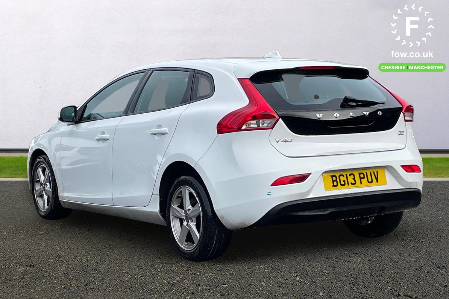 Used Volvo V40 2013 for sale - 77514772: Photo 2