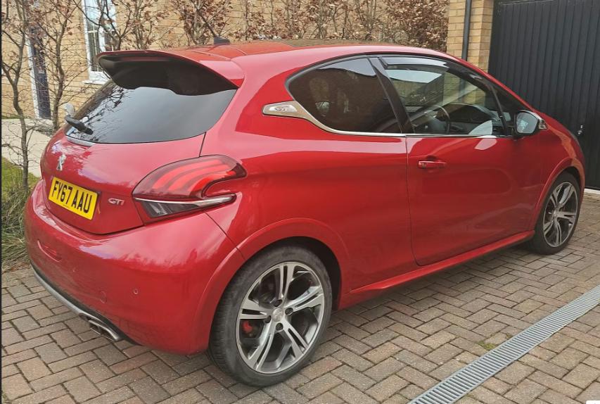 Used Peugeot 208 2017 for sale - 78120956: Photo 2