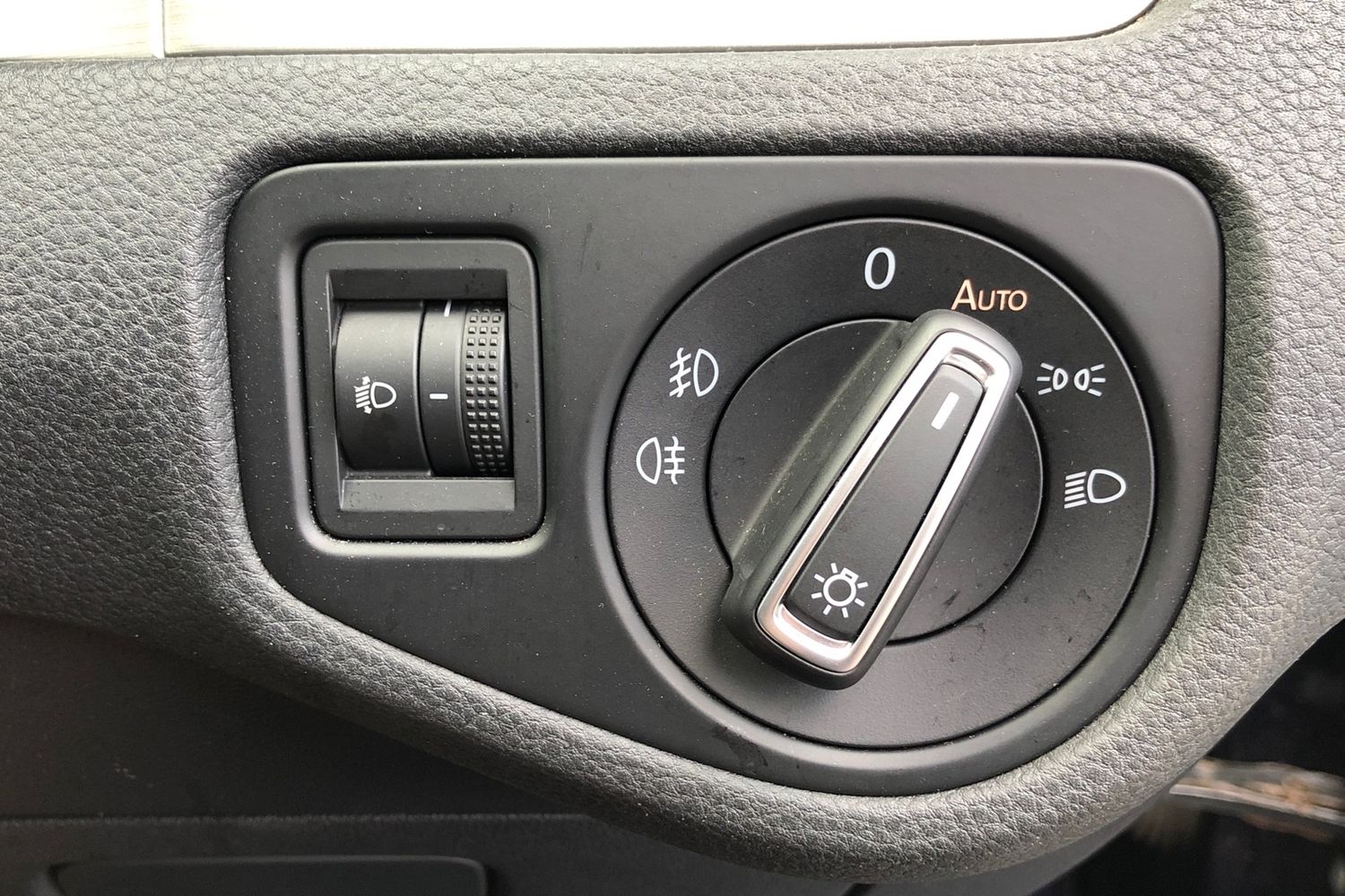 Used Volkswagen Golf 2014 for sale - 76292508: Photo 11