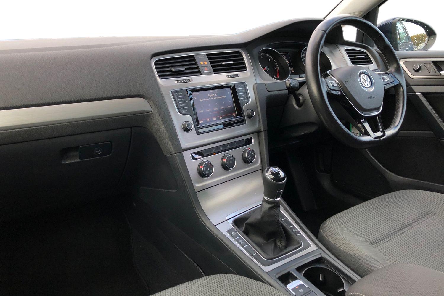 Used Volkswagen Golf 2014 for sale - 76292508: Photo 4
