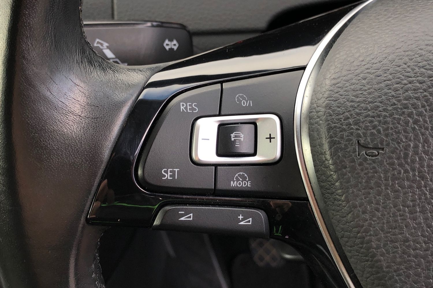 Used Volkswagen Golf 2014 for sale - 76292508: Photo 6