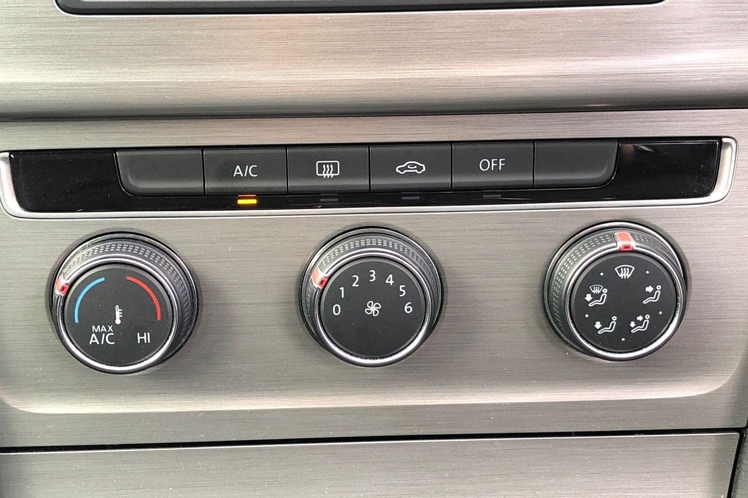 Used Volkswagen Golf 2014 for sale - 76292508: Photo 8