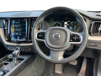Used Volvo XC60 2018 for sale - 75112852: Photo