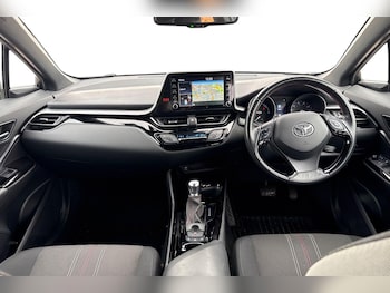 Used Toyota C-HR 2022 for sale - 76723785: Photo