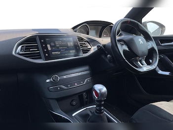 Used Peugeot 308 2016 for sale - 79352188: Photo