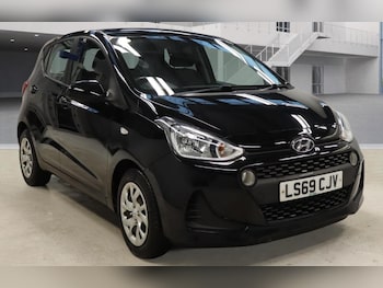 Used Hyundai i10 2019 for sale - 77206648: Photo