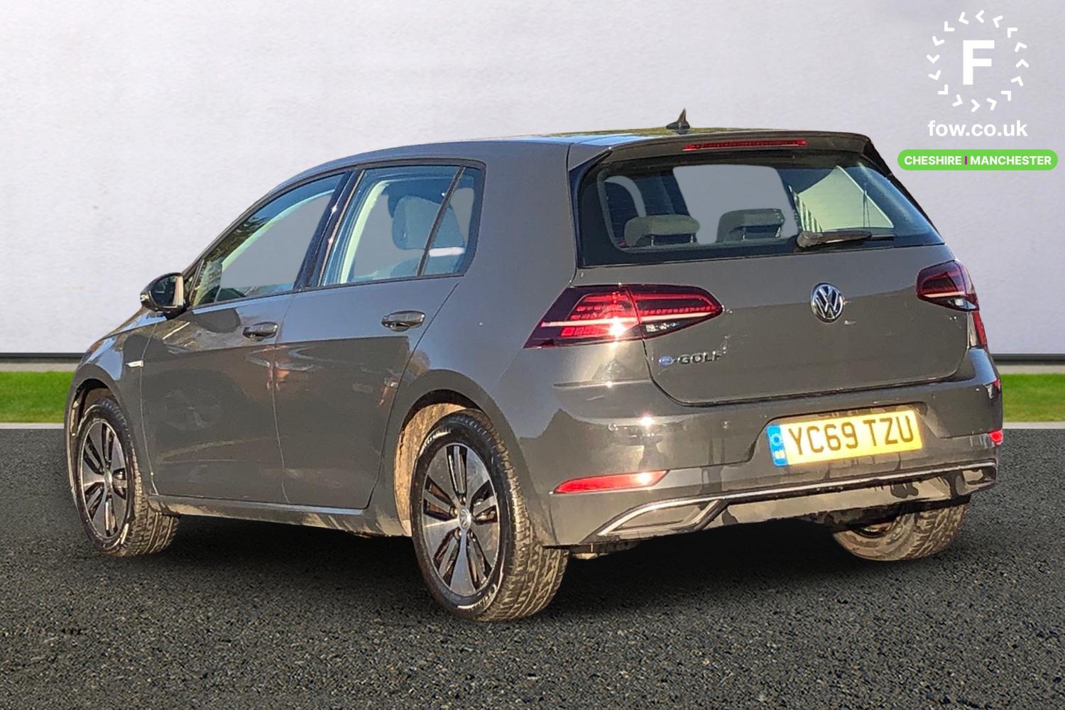 Used Volkswagen Golf 2019 for sale - 76836167: Photo 2