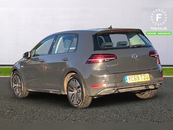 Used Volkswagen Golf 2019 for sale - 76836167: Photo