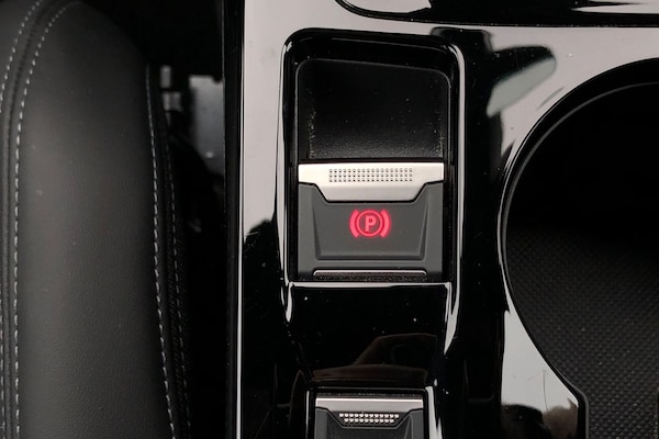 Used Peugeot 2008 2021 for sale - 76115158: Photo 12